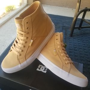 DC Manual TX "Rip Stop" High, New In Box!!  Mens 9.5